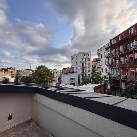 Skylit 1Br With Terrace Near Galataport Διαμέρισμα